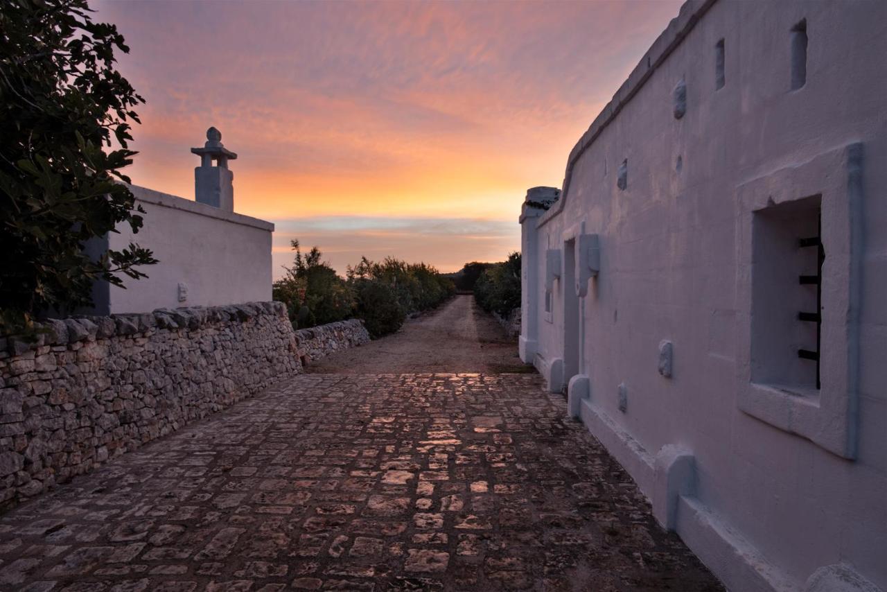 Masseria Le Carrube Ostuni Εξωτερικό φωτογραφία