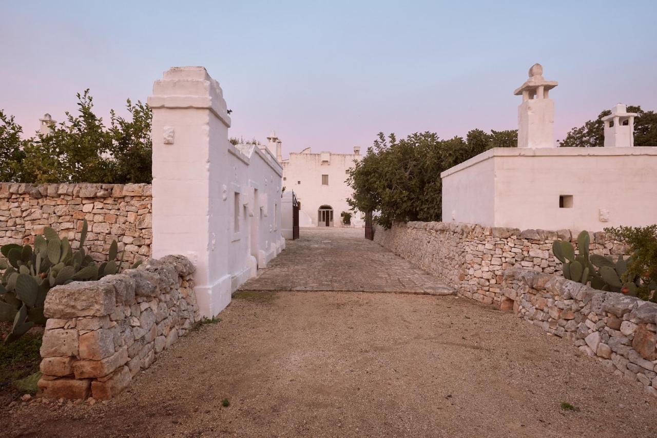Masseria Le Carrube Ostuni Εξωτερικό φωτογραφία
