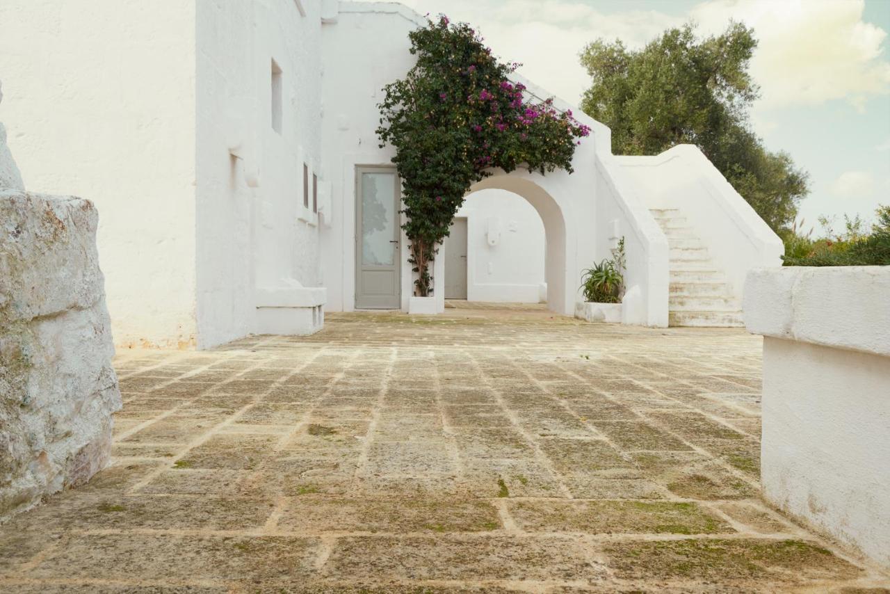 Masseria Le Carrube Ostuni Εξωτερικό φωτογραφία