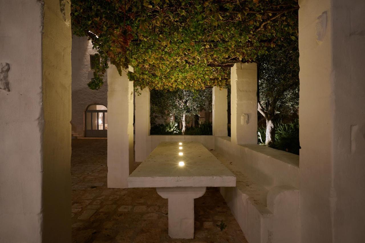 Masseria Le Carrube Ostuni Εξωτερικό φωτογραφία
