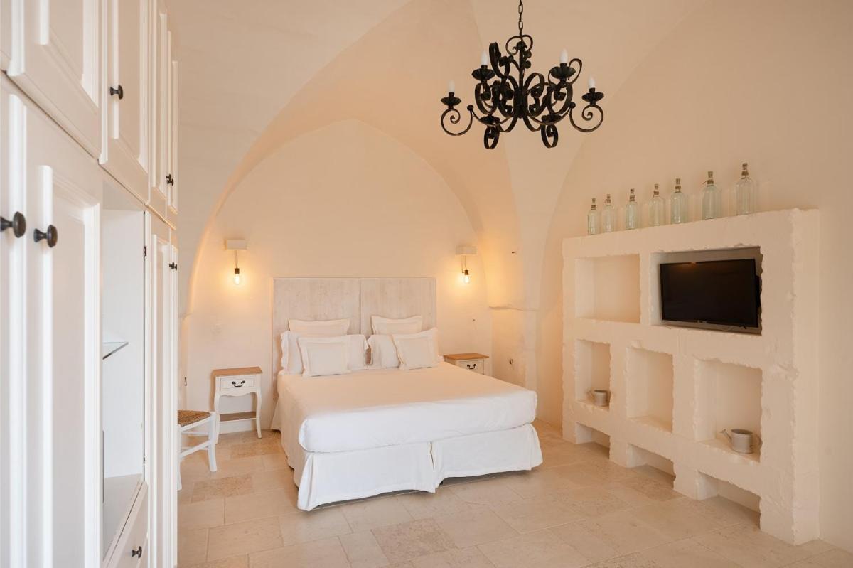 Masseria Le Carrube Ostuni Εξωτερικό φωτογραφία
