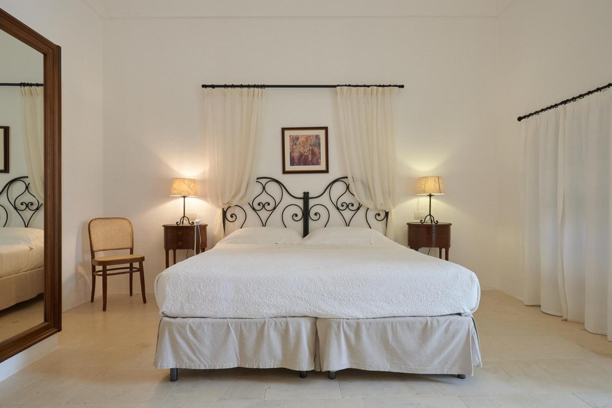 Masseria Le Carrube Ostuni Εξωτερικό φωτογραφία